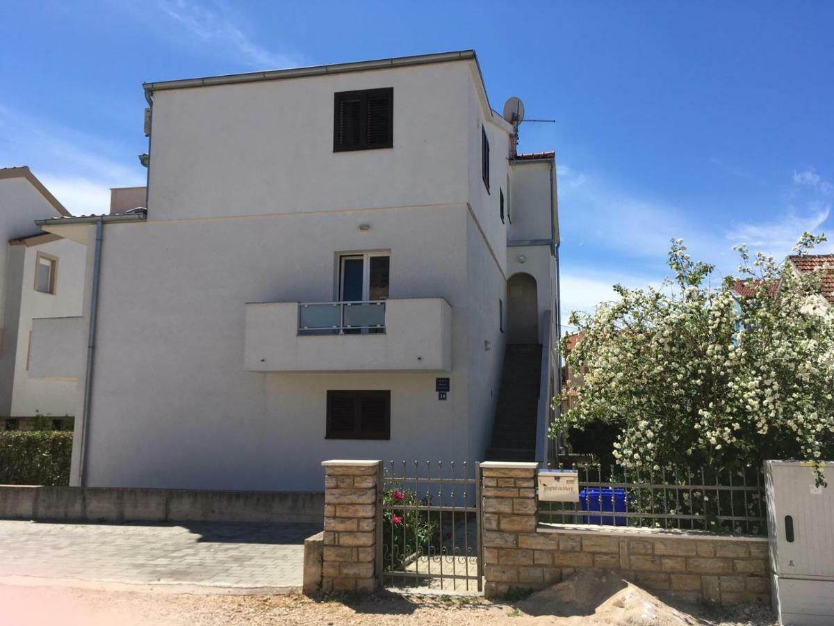 Apartment Urem Biograd Na Moru Exterior photo